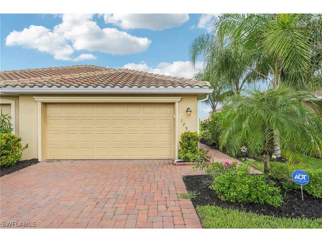 1751 Alameda Drive Naples FL 34120 226006801 image1