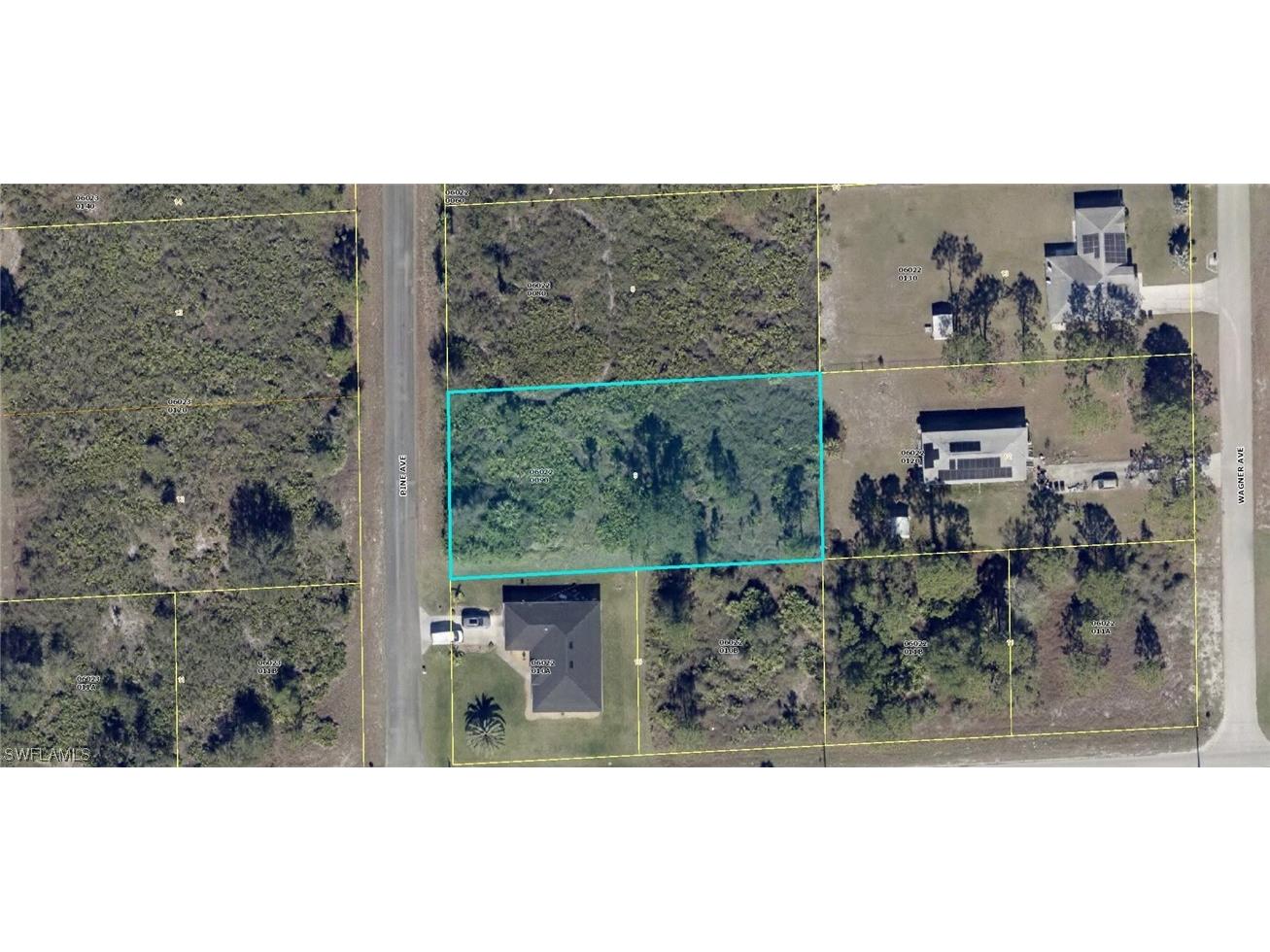 1752 Pine Avenue Lehigh Acres FL 33972 224008190 image1