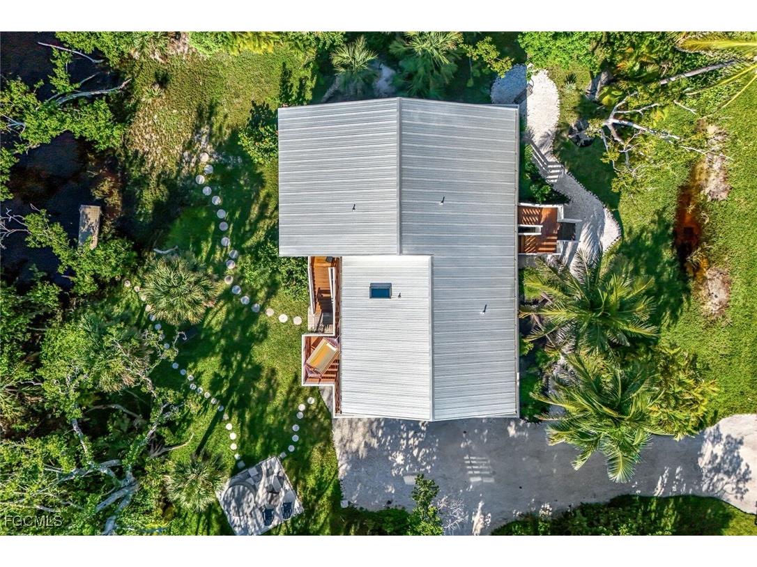 1752 Serenity Lane Sanibel FL 33957 2025010966 image33