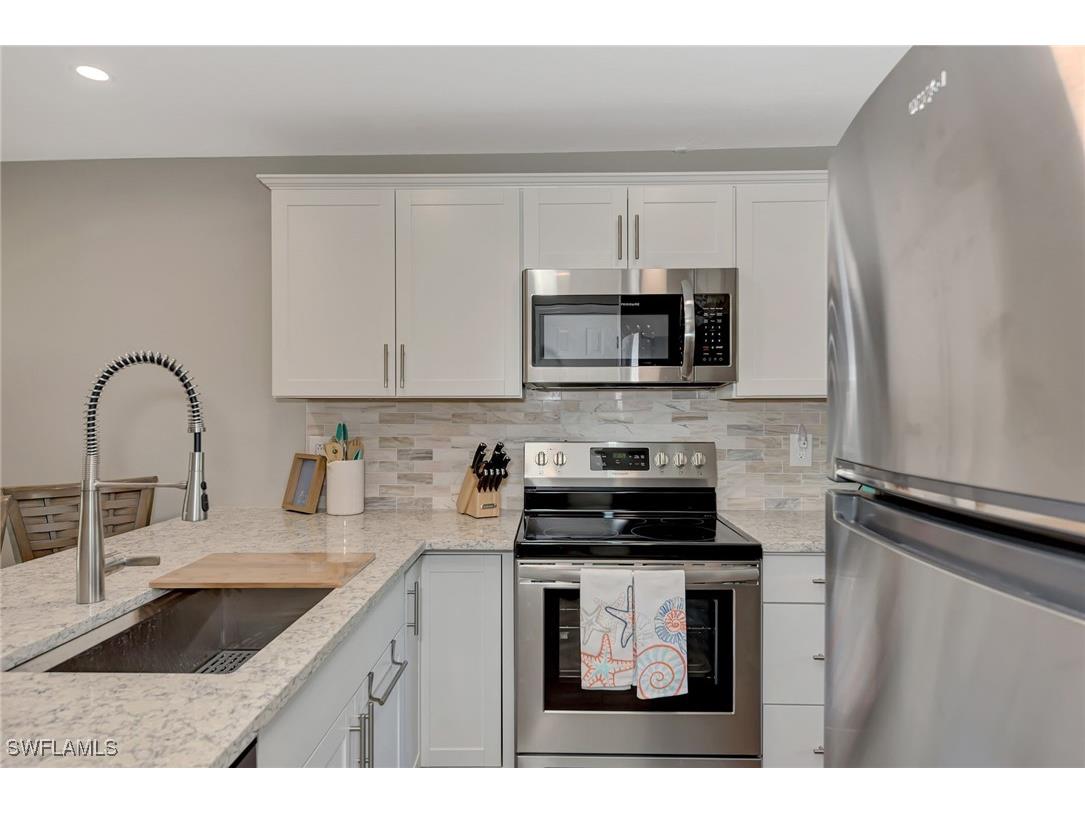 1752 Stickney Point Road #102 Sarasota FL 34231 225058571 image28