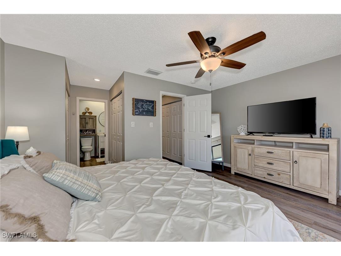 1752 Stickney Point Road #102 Sarasota FL 34231 225058571 image35