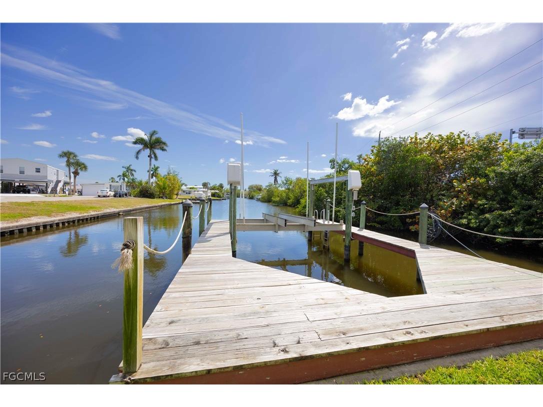 17520 Azalea Lane Fort Myers Beach FL 33931 2026012306 image24