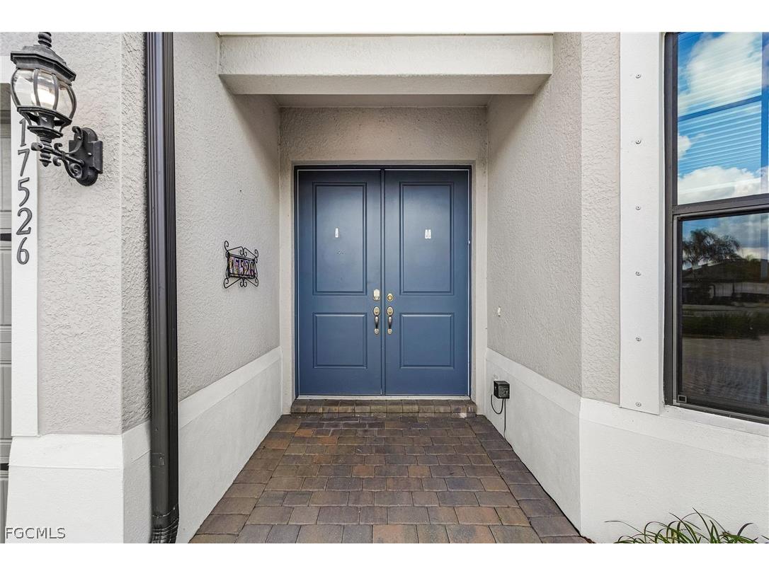 17526 Elkgrove Lane Estero FL 33928 2026008686 image4