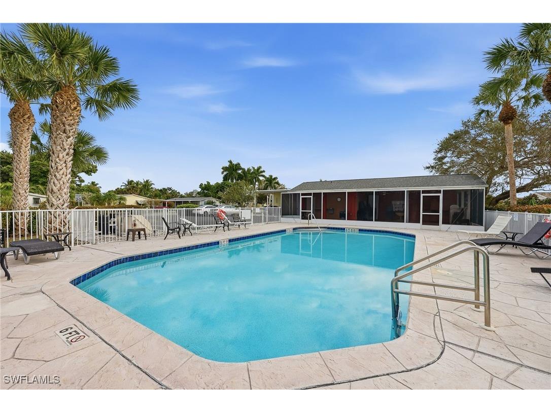 1753 Beverly Drive Naples FL 34114 226002216 image16