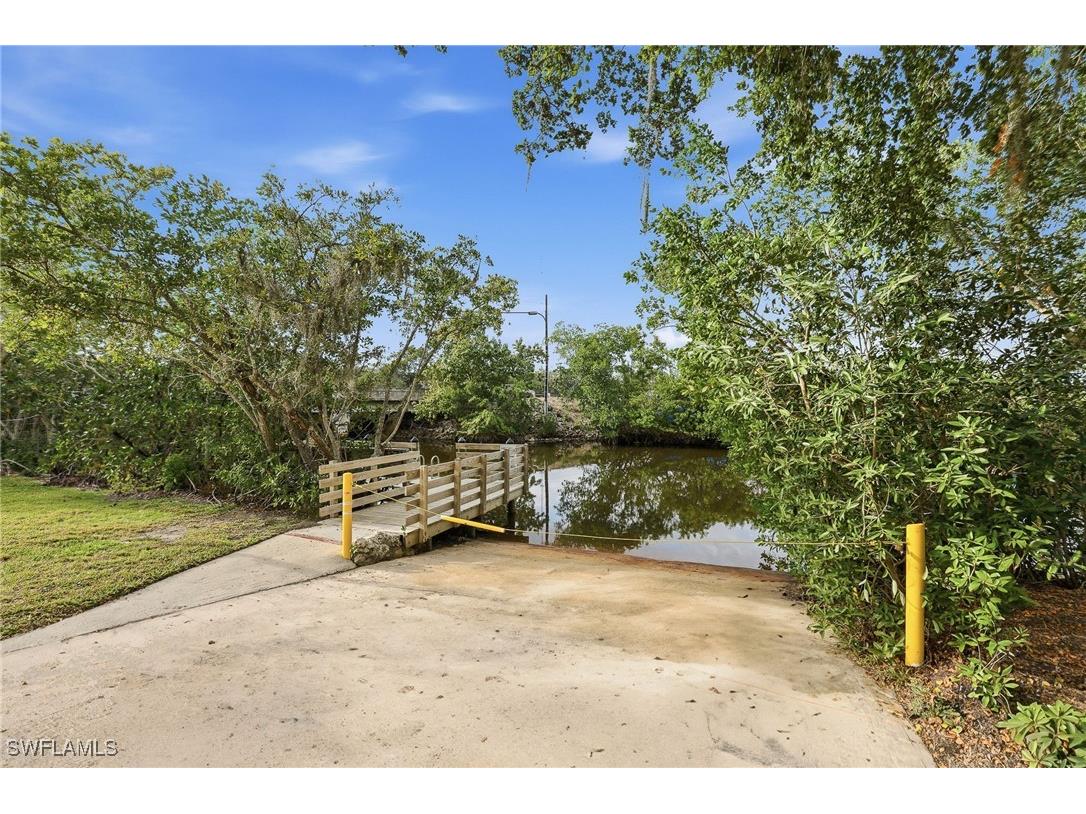 1753 Beverly Drive Naples FL 34114 226002216 image18