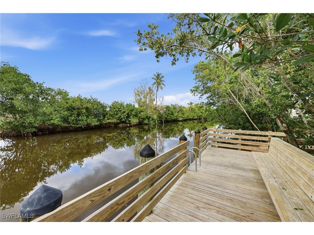 1753 Beverly Drive Naples FL 34114 226002216 image21