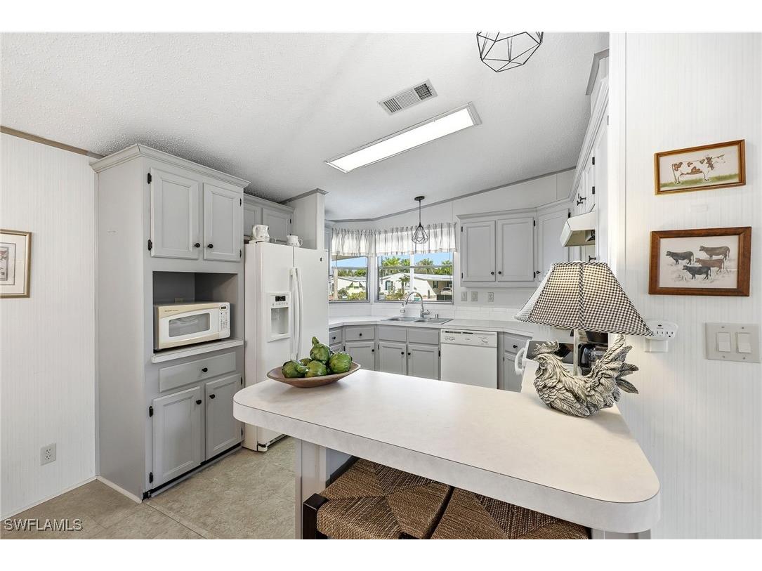 1753 Beverly Drive Naples FL 34114 226002216 image6