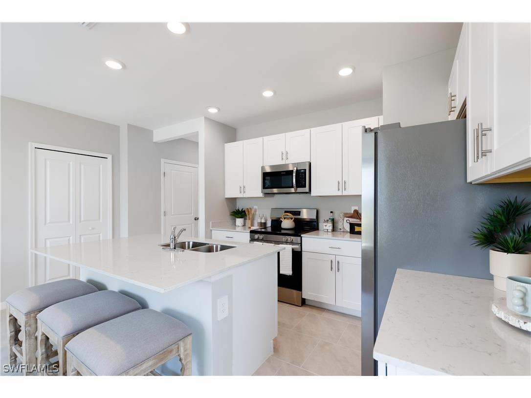 17534 Paradiso Way North Fort Myers FL 33917 225082948 image2