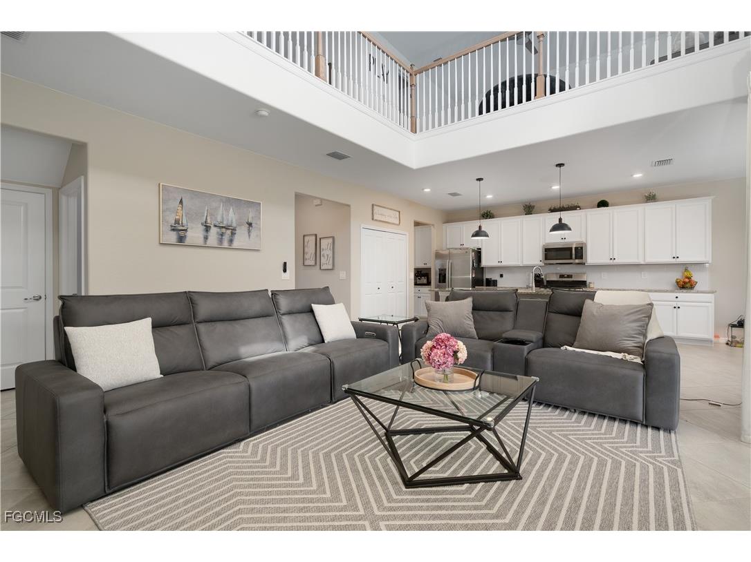 17542 Palmetto Pass Lane Punta Gorda FL 33982 2025004133 image1