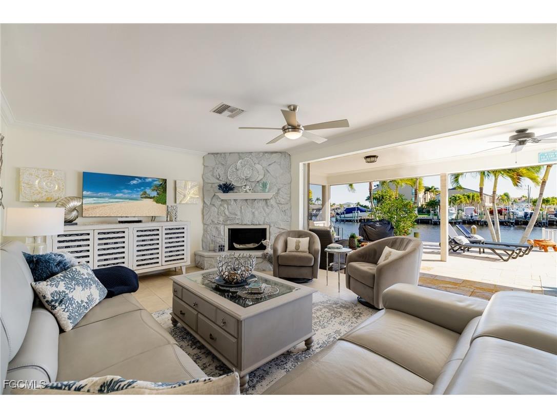 1755 SE 40th Terrace Cape Coral FL 33904 2026003313 image3