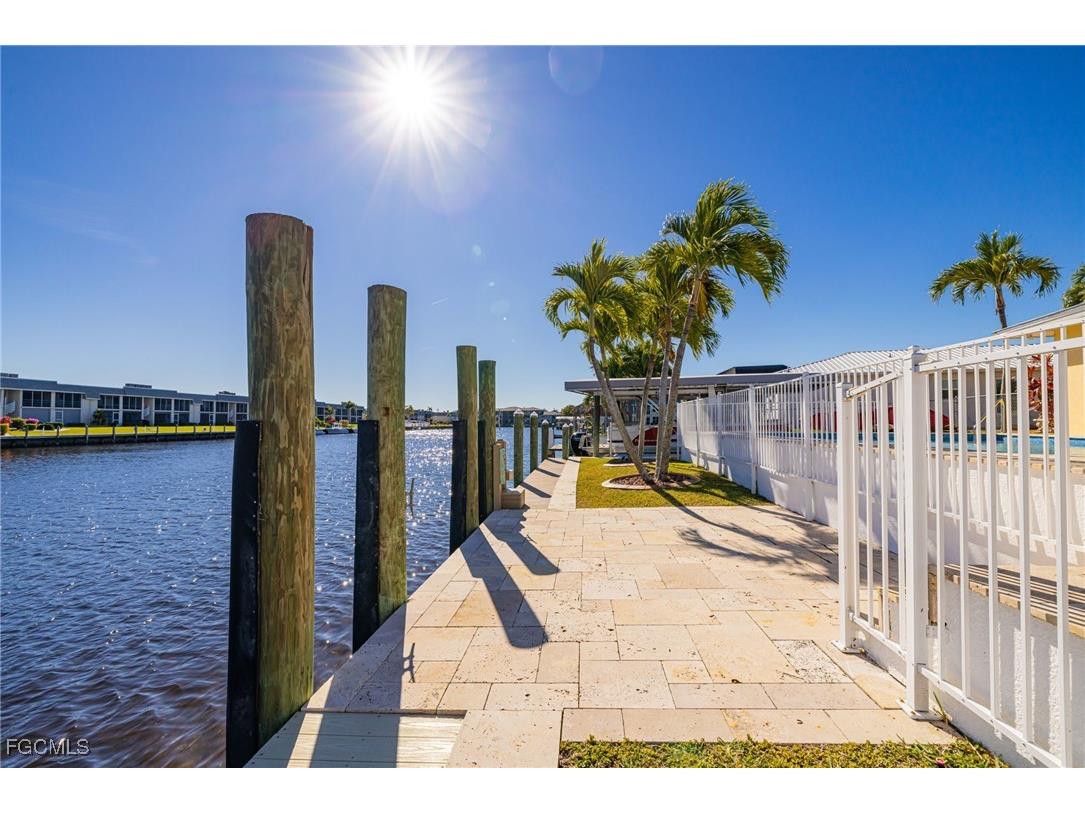 1755 SE 40th Terrace Cape Coral FL 33904 2026003313 image34