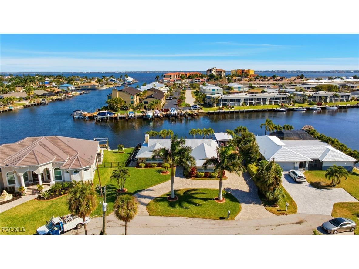 1755 SE 40th Terrace Cape Coral FL 33904 2026003313 image37