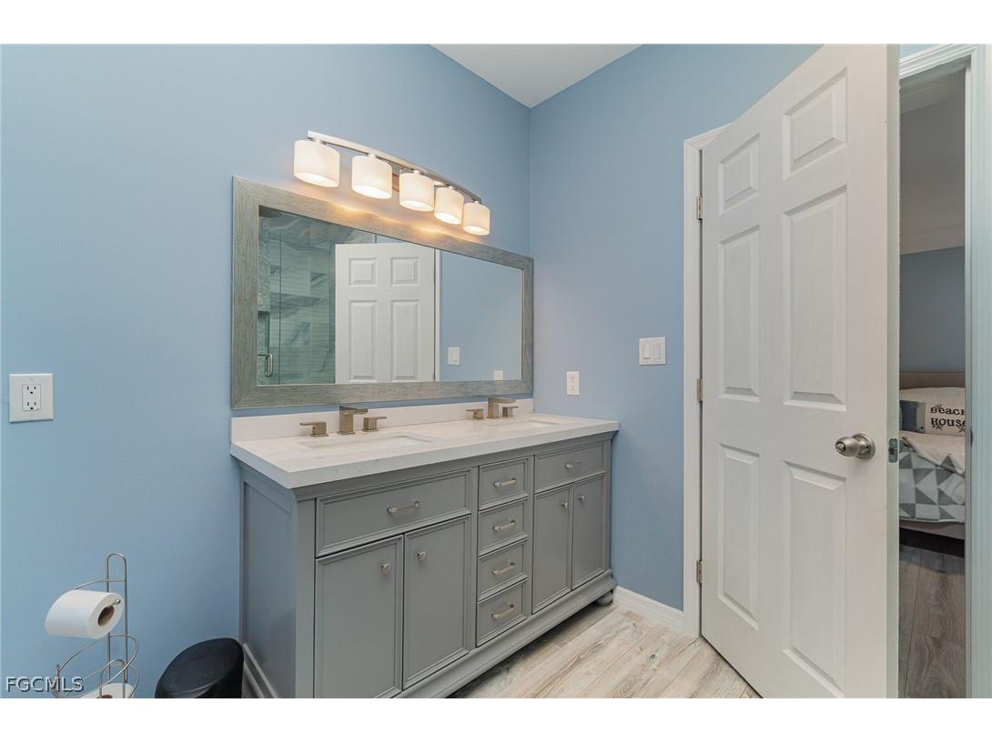 17561 Canal Cove Court Fort Myers Beach FL 33931 2026008561 image16