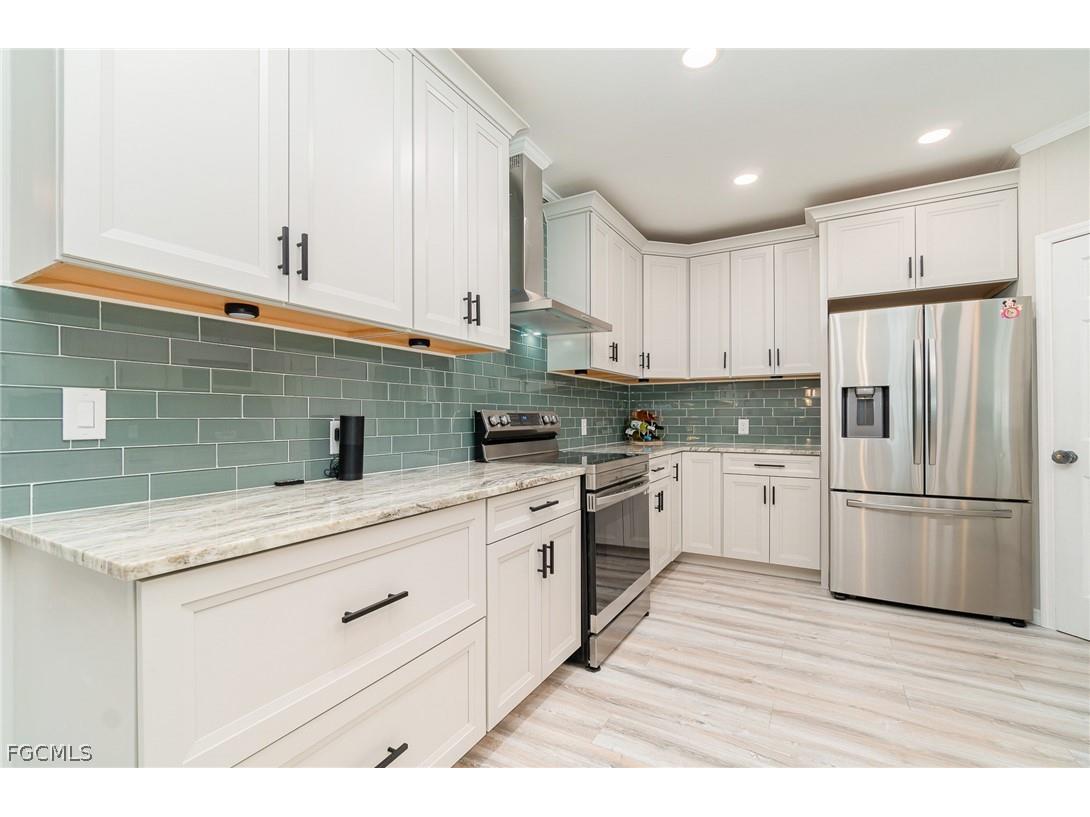 17561 Canal Cove Court Fort Myers Beach FL 33931 2026008561 image6