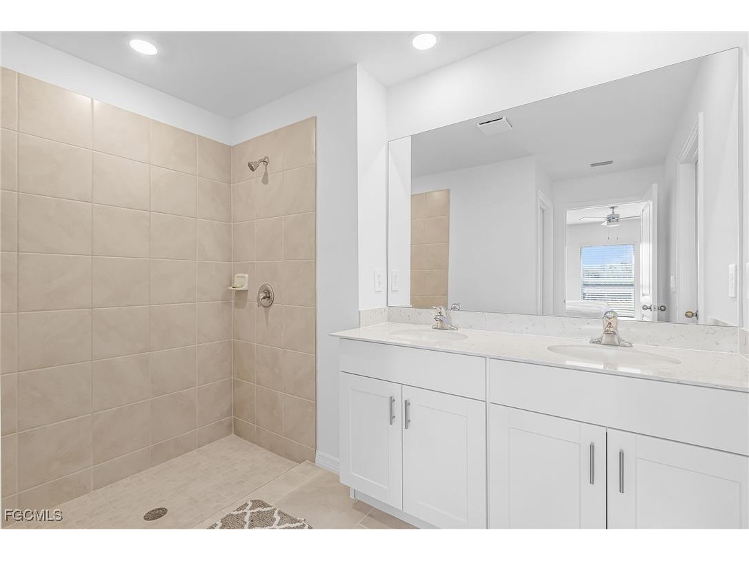 17561 Monte Isola Way North Fort Myers FL 33917 2026005301 image15