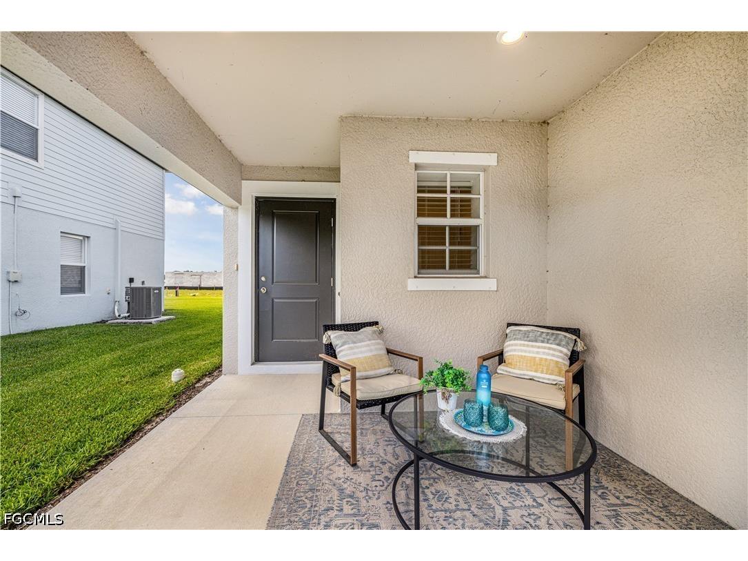 17561 Monte Isola Way North Fort Myers FL 33917 2026025170 image2