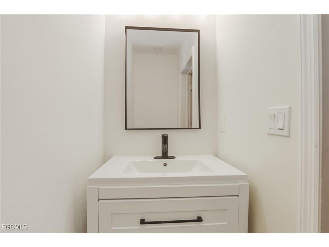 17568 Brickstone Loop Fort Myers FL 33967 2025012614 image27