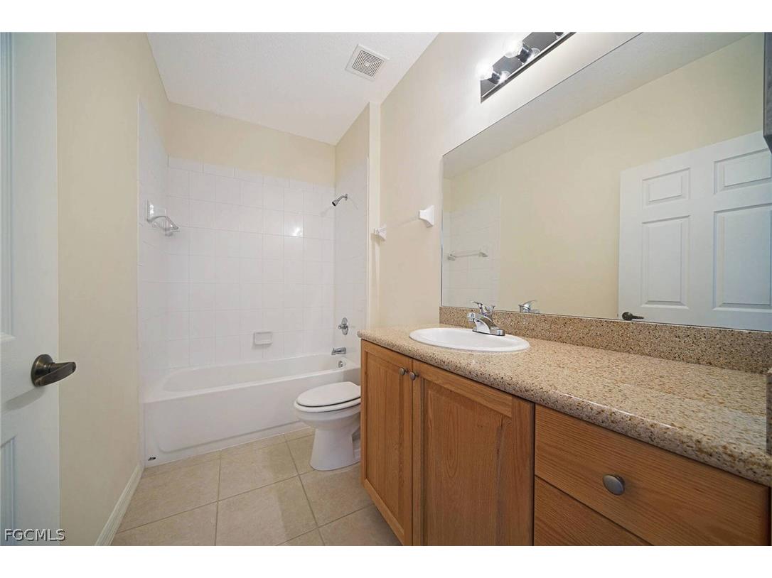 1757 Concordia Lake Circle #3405 Cape Coral FL 33909 2026011232 image12