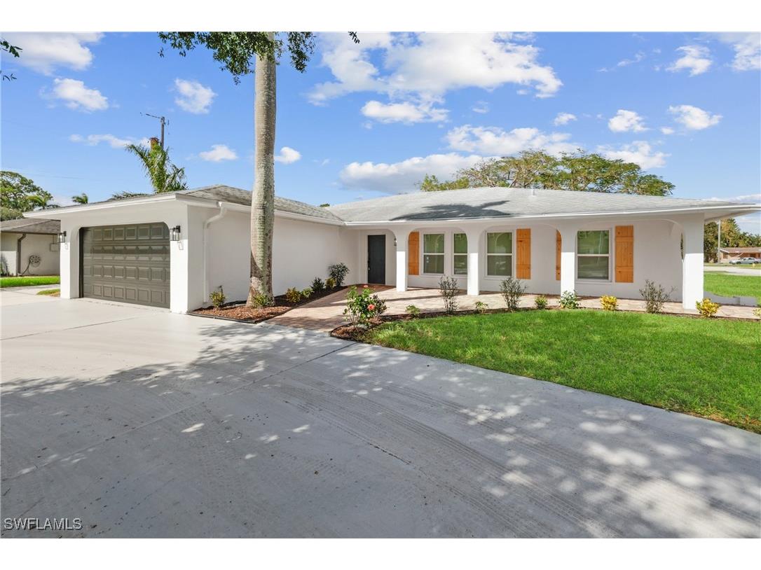 1757 Jefferson Avenue S Fort Myers FL 33901 224086112 image1