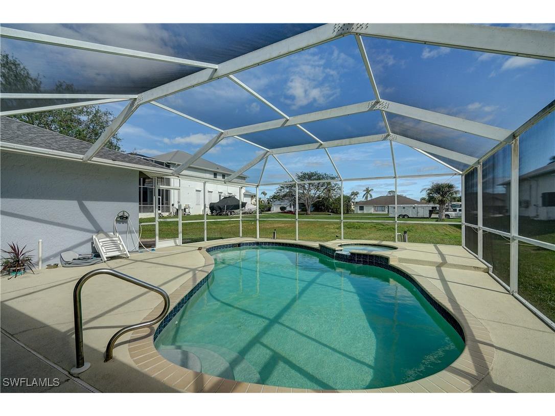17577 Blackfriar Drive Fort Myers FL 33908 224093683 image1