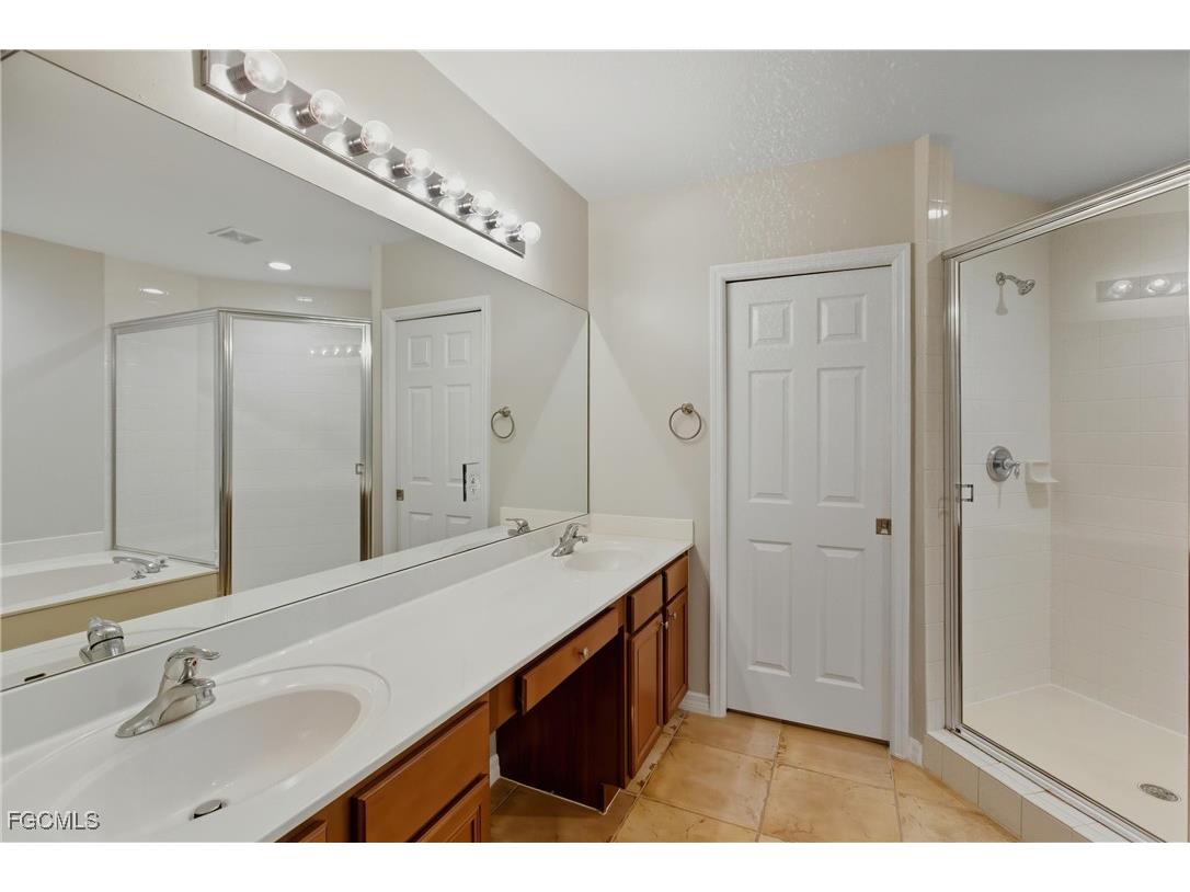 17577 Cherry Ridge Lane Fort Myers FL 33967 2025013804 image32