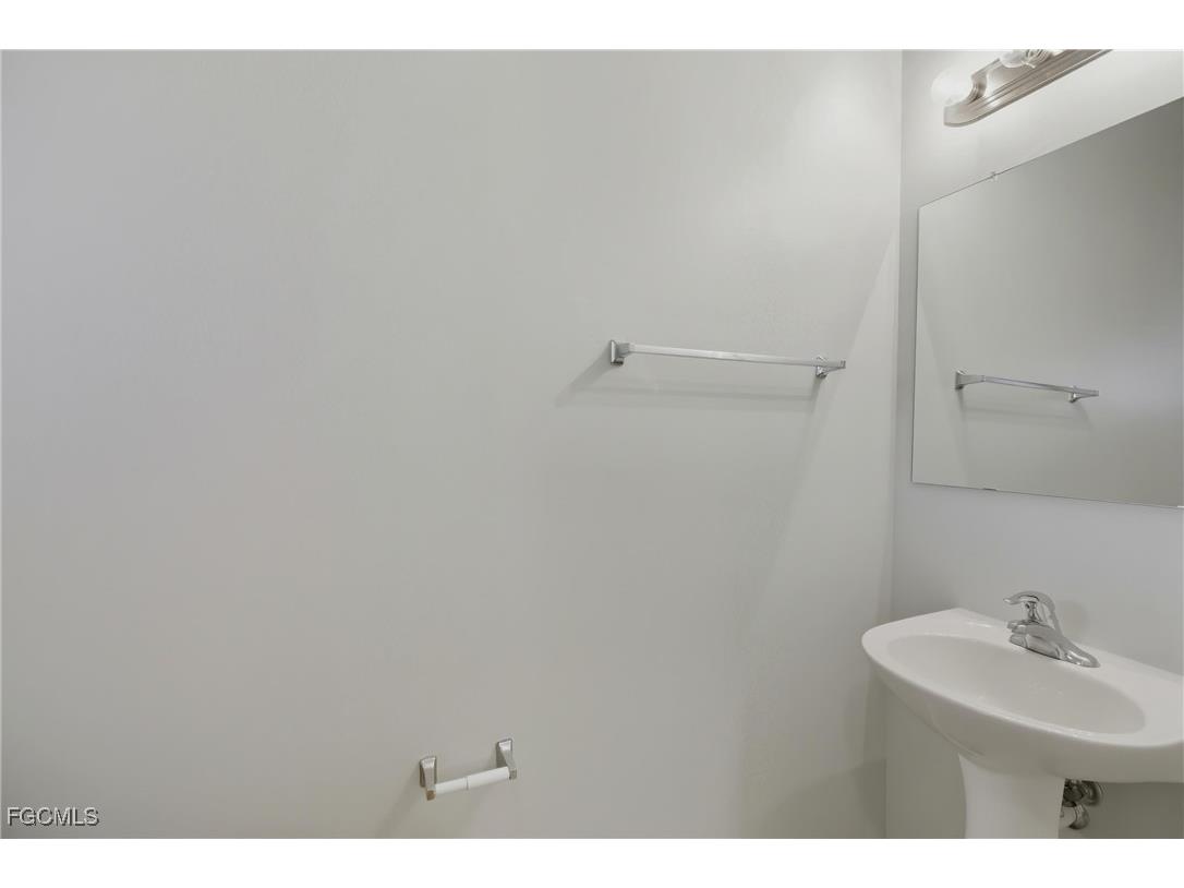 17577 Cherry Ridge Lane Fort Myers FL 33967 2025013804 image34