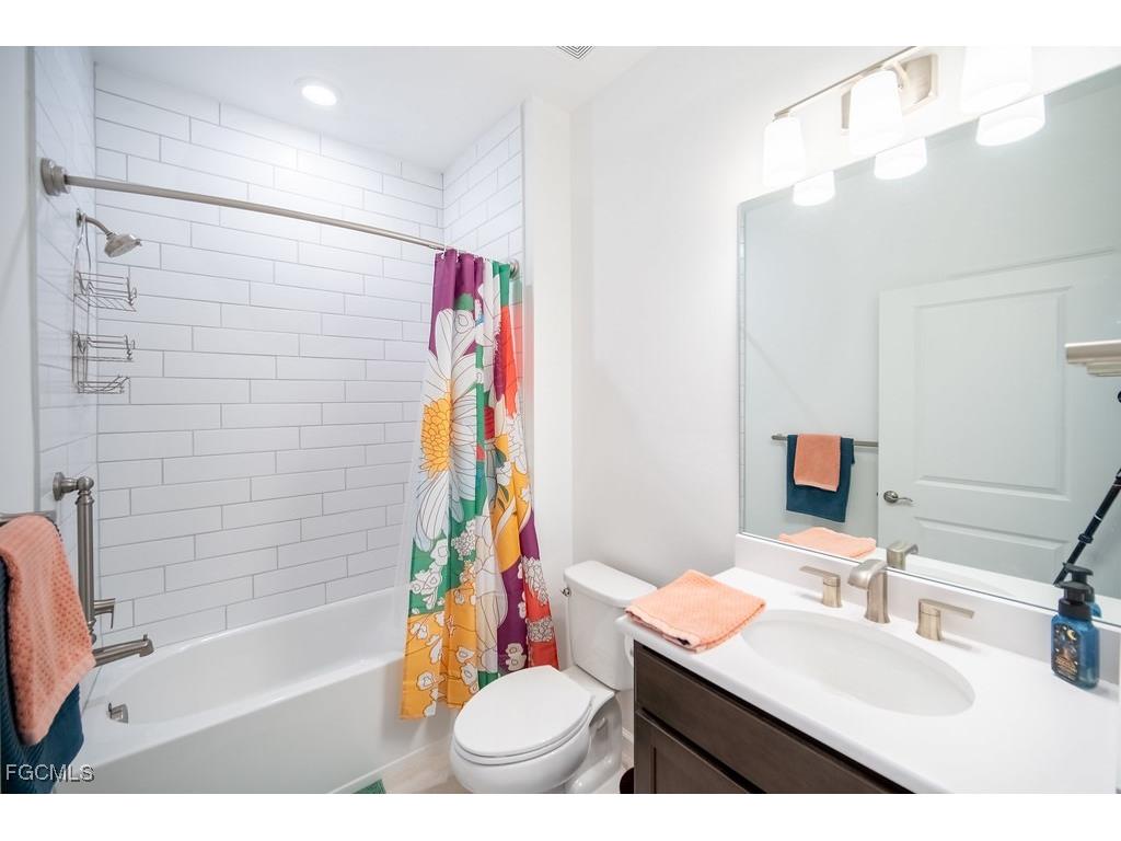 17578 Winding Oak Lane North Fort Myers FL 33917 2025014021 image12
