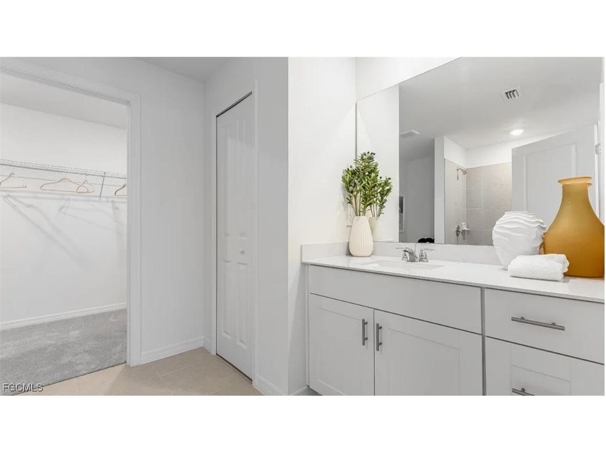 17580 Monte Isola Way North Fort Myers FL 33917 2025015431 image10