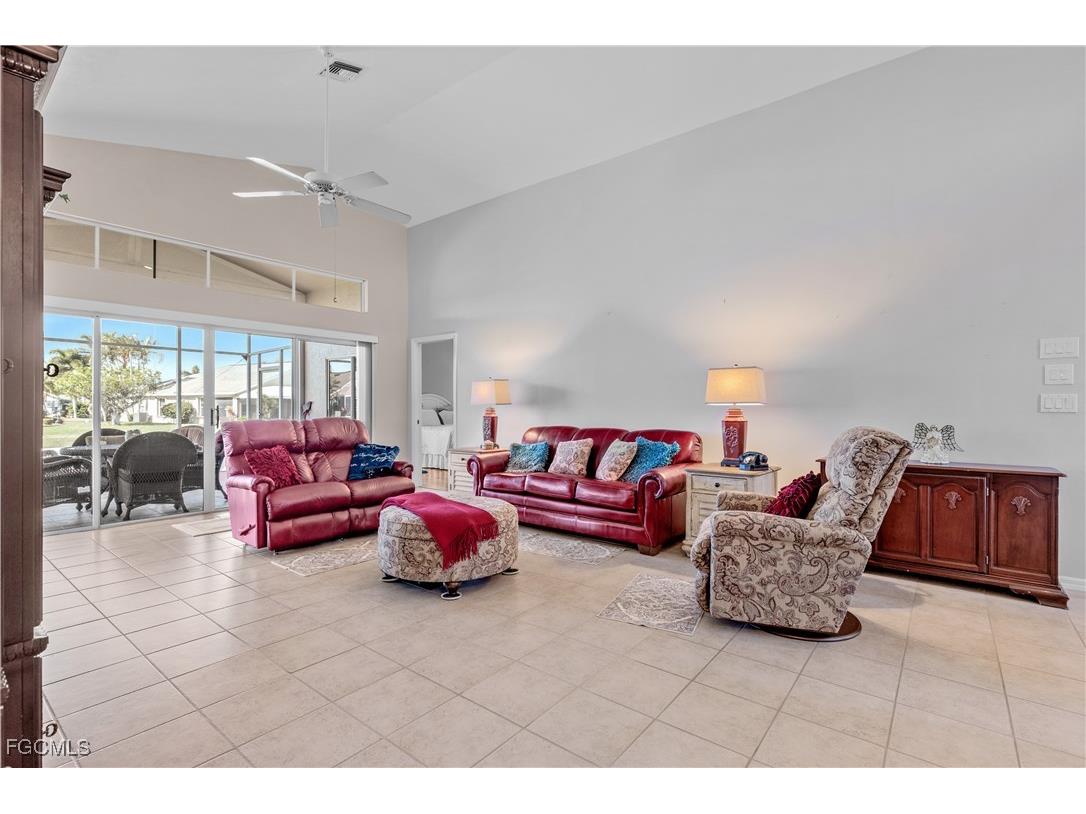 17581 Coconut Palm Court North Fort Myers FL 33917 2025019940 image12