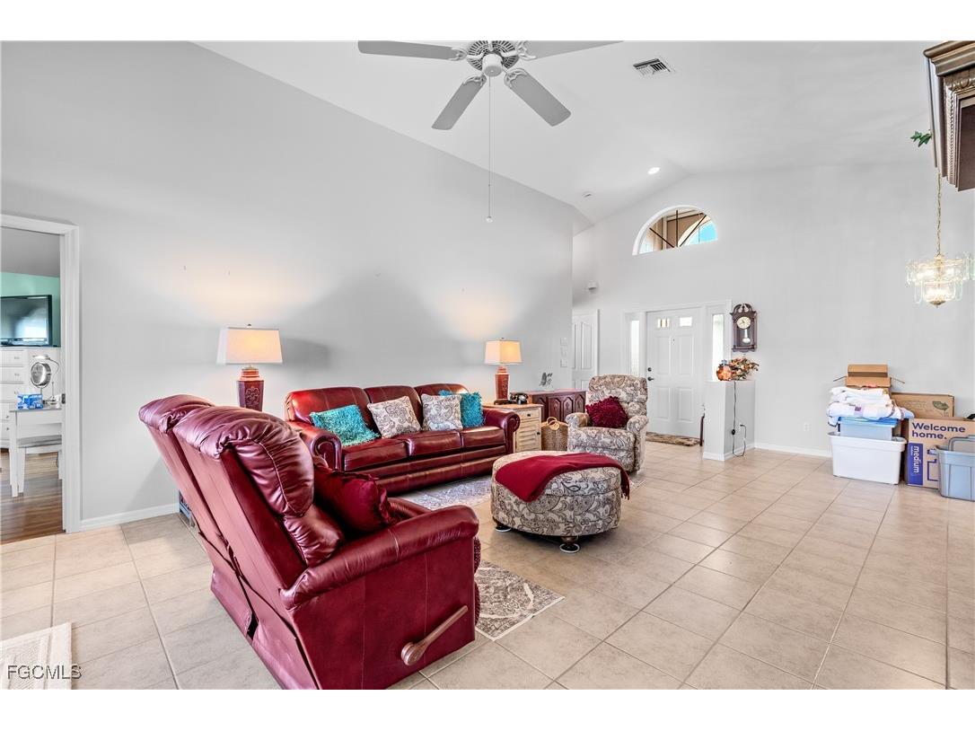 17581 Coconut Palm Court North Fort Myers FL 33917 2025019940 image16