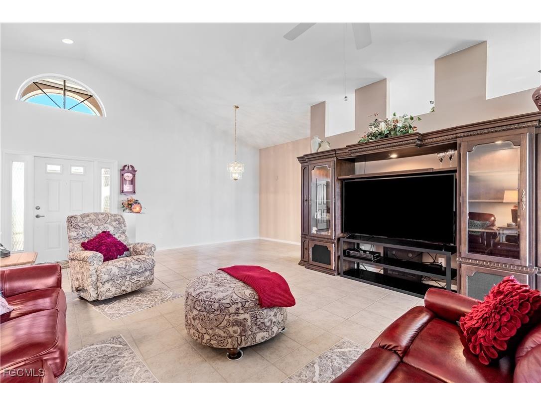 17581 Coconut Palm Court North Fort Myers FL 33917 2025019940 image17