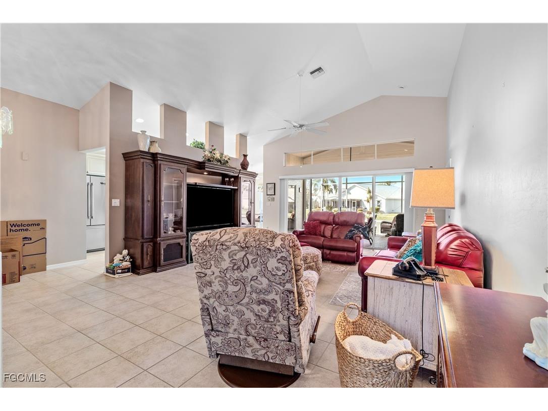 17581 Coconut Palm Court North Fort Myers FL 33917 2025019940 image18