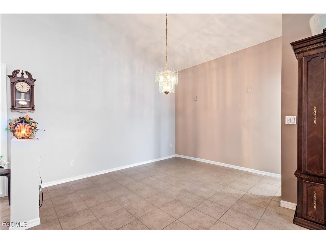 17581 Coconut Palm Court North Fort Myers FL 33917 2025019940 image19