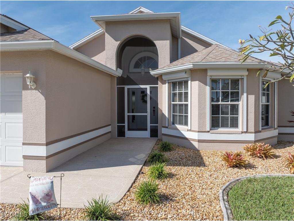 17581 Coconut Palm Court North Fort Myers FL 33917 2025019940 image2