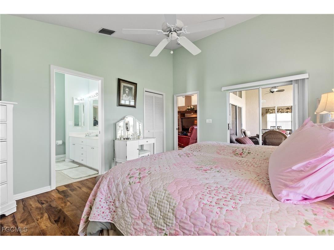 17581 Coconut Palm Court North Fort Myers FL 33917 2025019940 image27