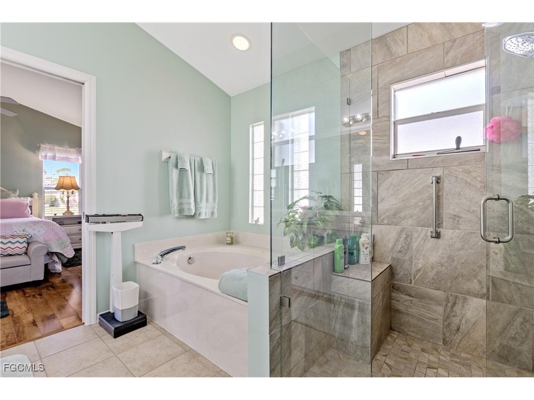 17581 Coconut Palm Court North Fort Myers FL 33917 2025019940 image29