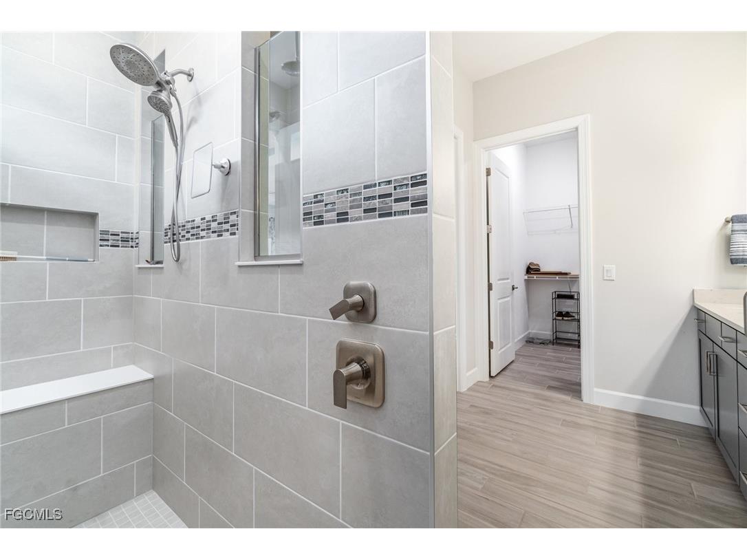 17583 Winding Oak Lane North Fort Myers FL 33917 2025007982 image18