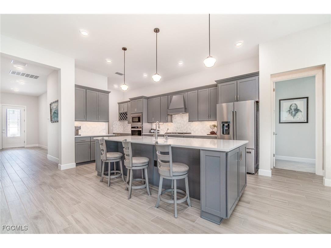 17583 Winding Oak Lane North Fort Myers FL 33917 2025007982 image3