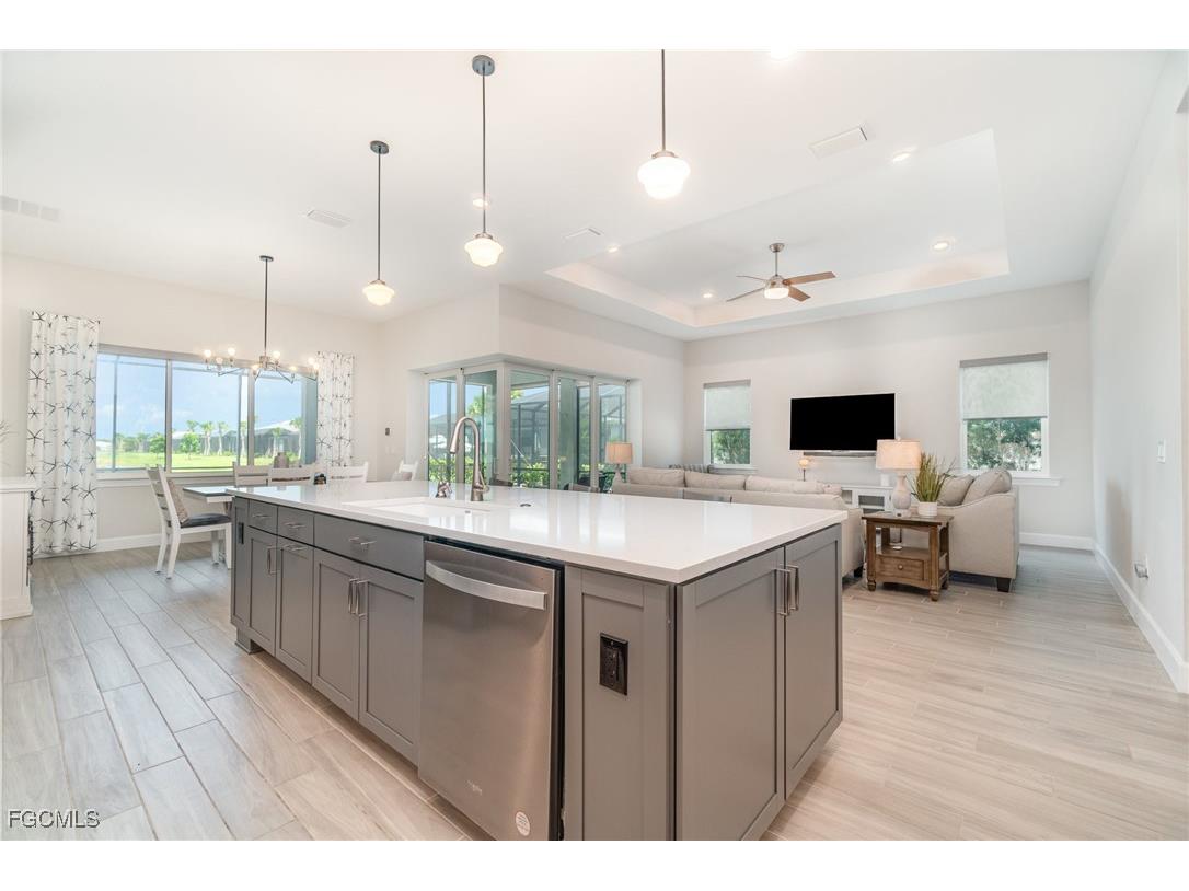 17583 Winding Oak Lane North Fort Myers FL 33917 2025007982 image5