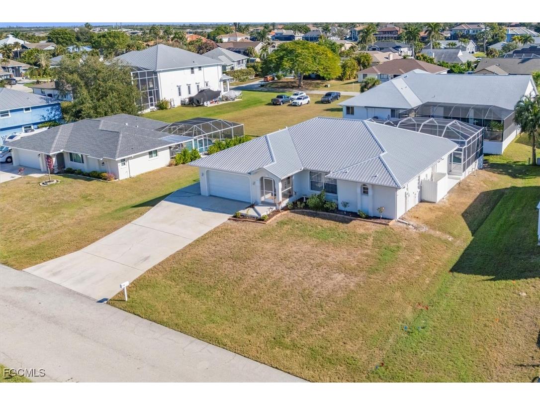 17585 Blackfriar Drive Fort Myers FL 33908 2025018655 image36