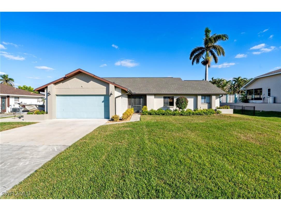 17585 Moorfield Drive Fort Myers FL 33908 224098610 image1
