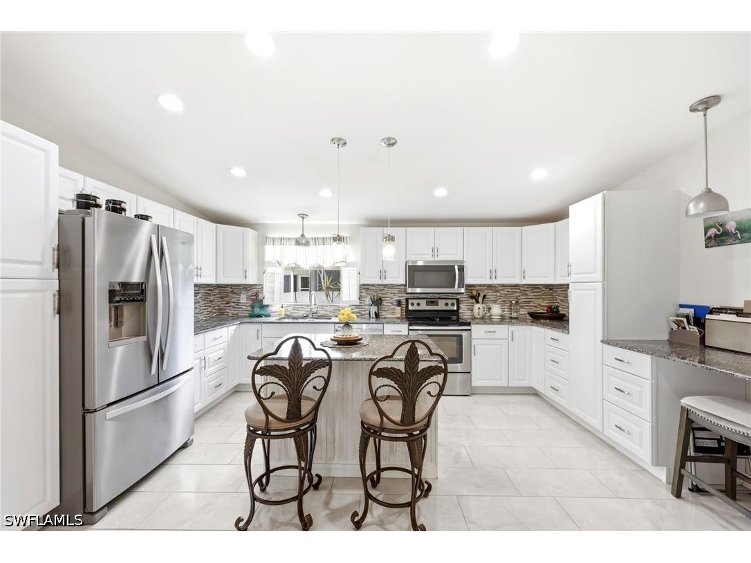 1759 Beverly Drive Naples FL 34114 226022989 image6