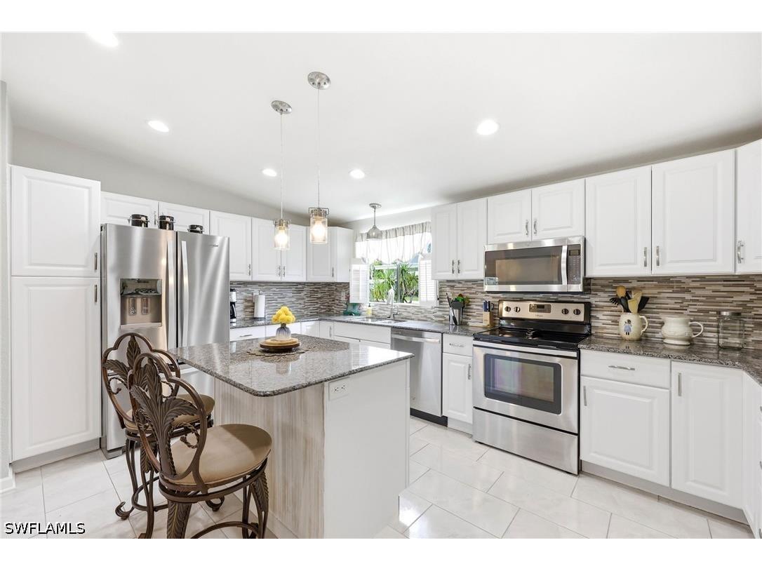 1759 Beverly Drive Naples FL 34114 226022989 image7