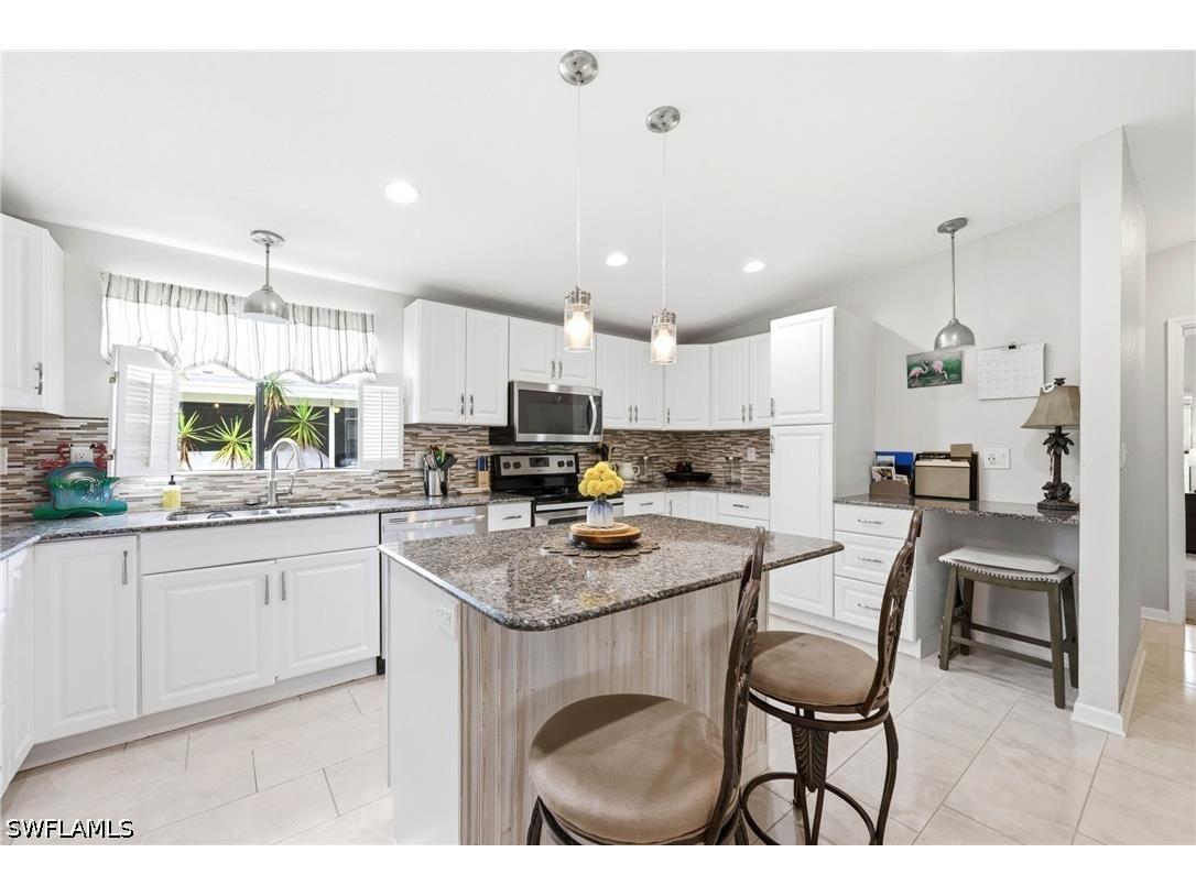 1759 Beverly Drive Naples FL 34114 226022989 image8
