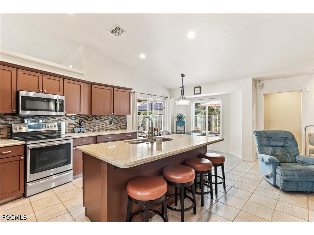 17593 Moorfield Drive Fort Myers FL 33908 2026019721 image5