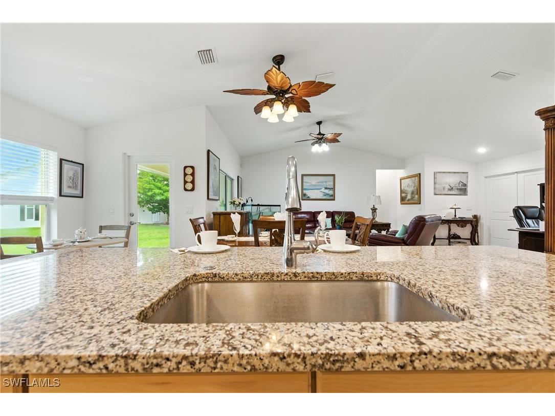 176 Venus Cay Naples FL 34114 225065001 image20