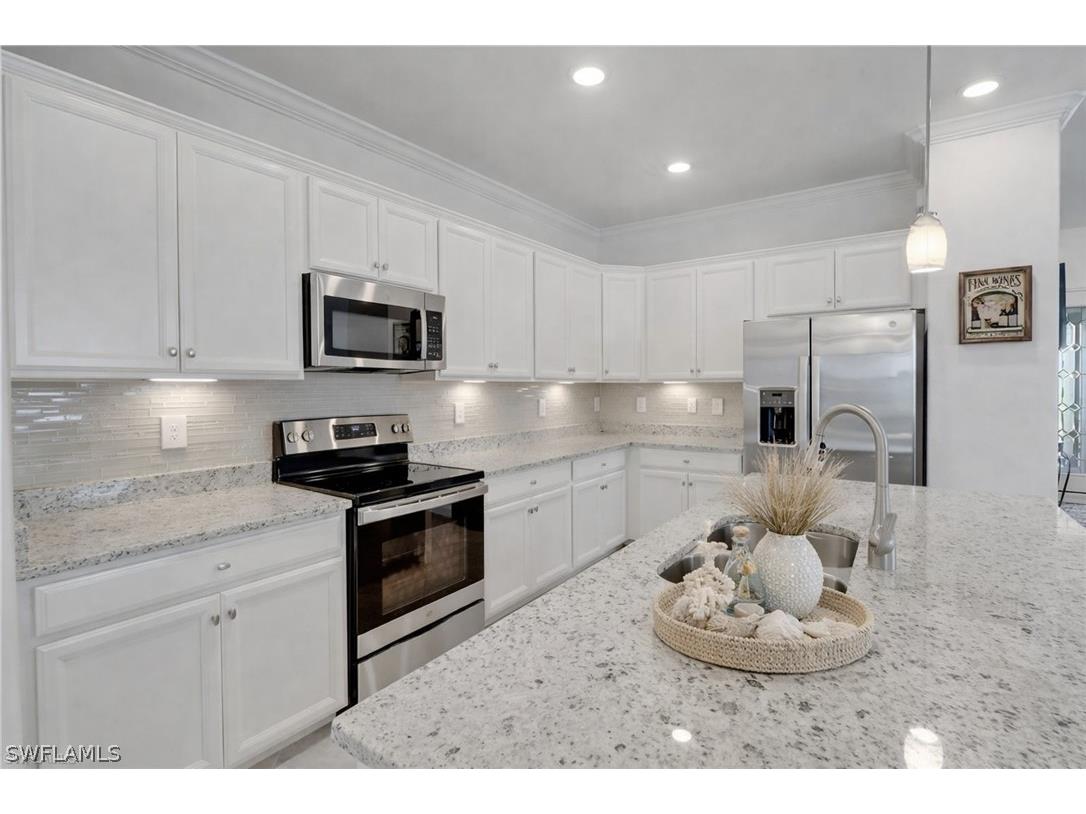 17609 Ashcomb Way Estero FL 33928 226010575 image8
