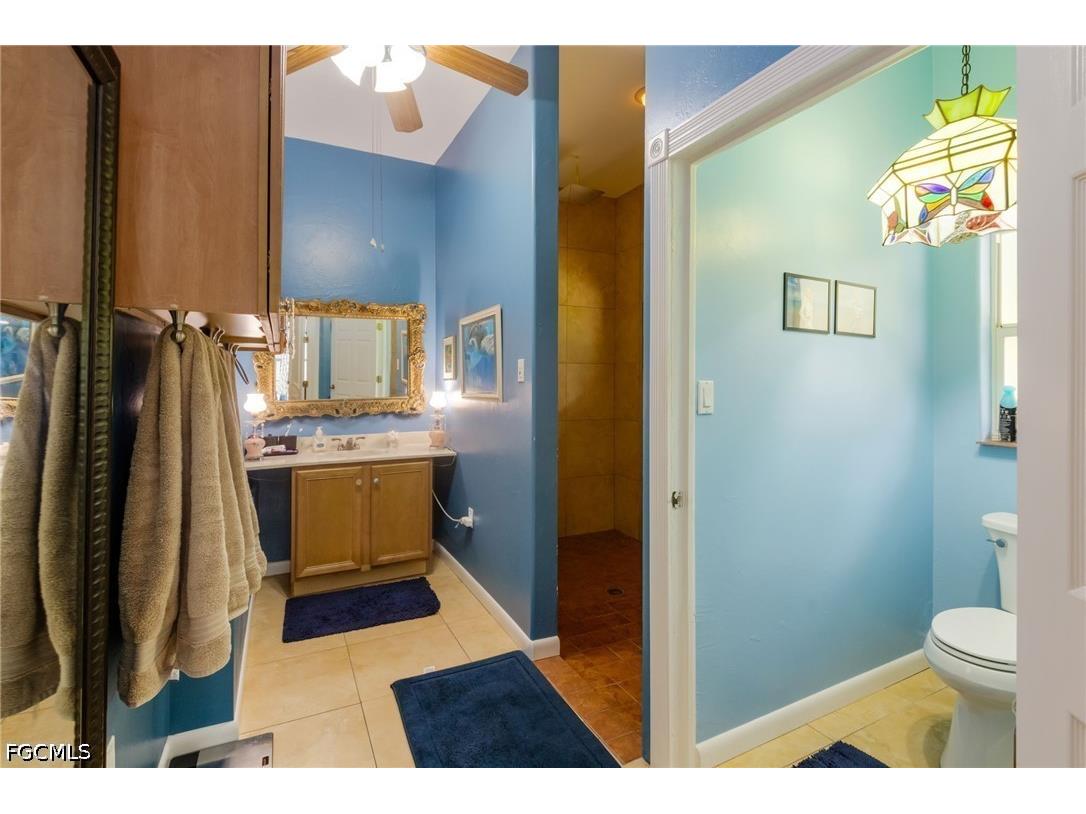 17611 Old Bayshore Road North Fort Myers FL 33917 2026022146 image24