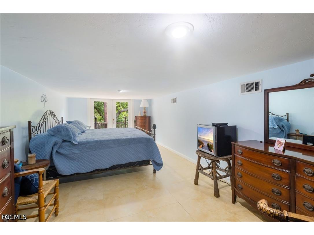 17611 Old Bayshore Road North Fort Myers FL 33917 2026022146 image29