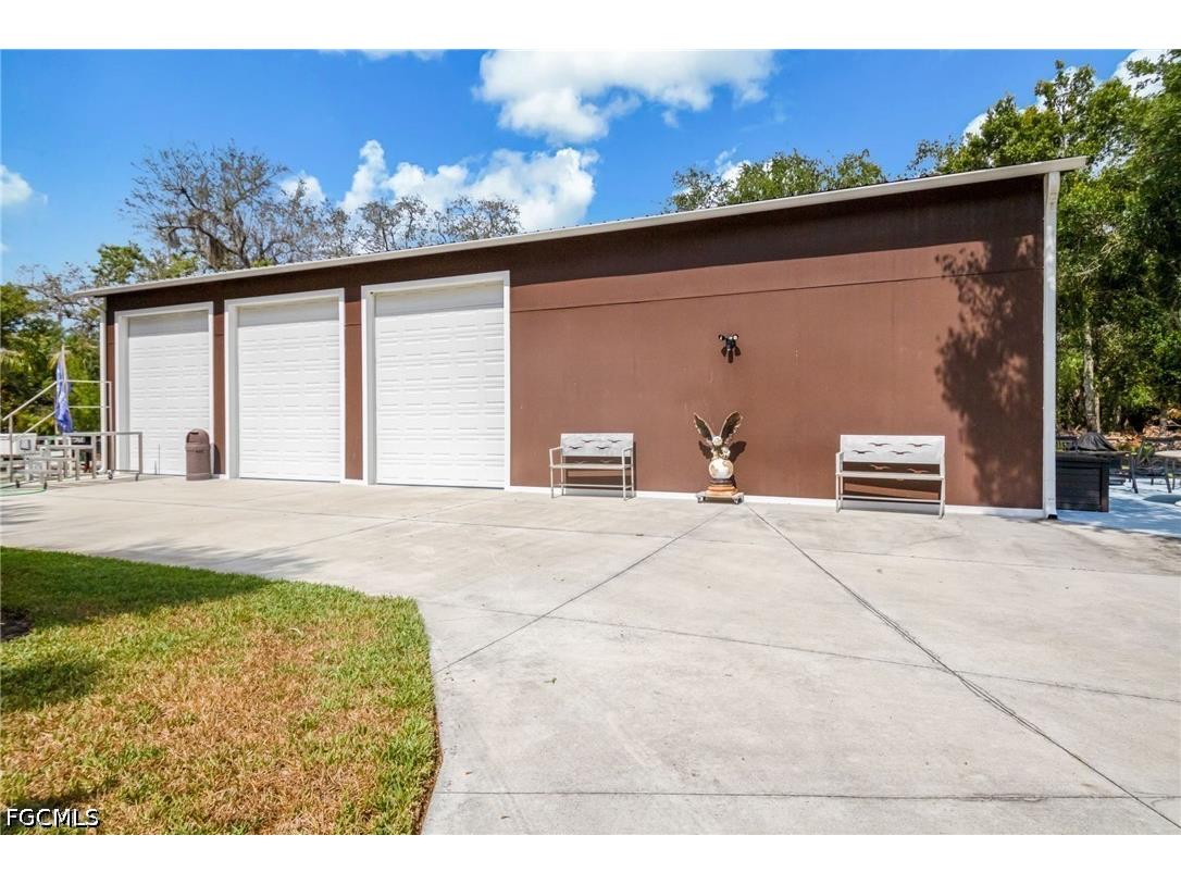 17611 Old Bayshore Road North Fort Myers FL 33917 2026022146 image33